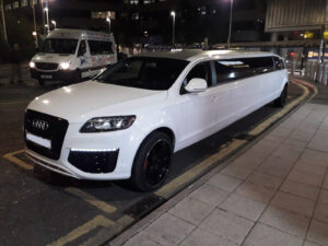 Audi Q7 Limousine Front angle View (School Prom)