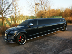 Black Q7 Limousine for Prom Car Hire