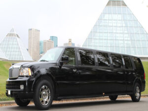 Lincoln Navigator Limo for Prom