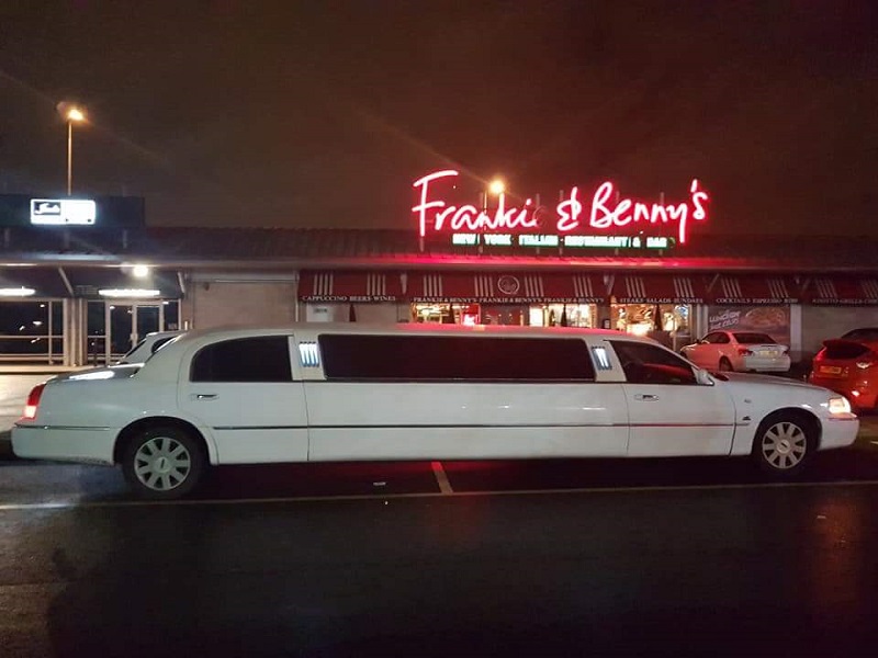 Lincoln Stretch Limo for Prom