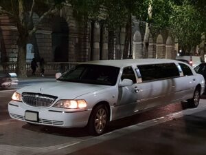 Lincoln Stretch Limousine Hire for Prom