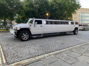 White Hummer Limos (Prom Limo Hire)